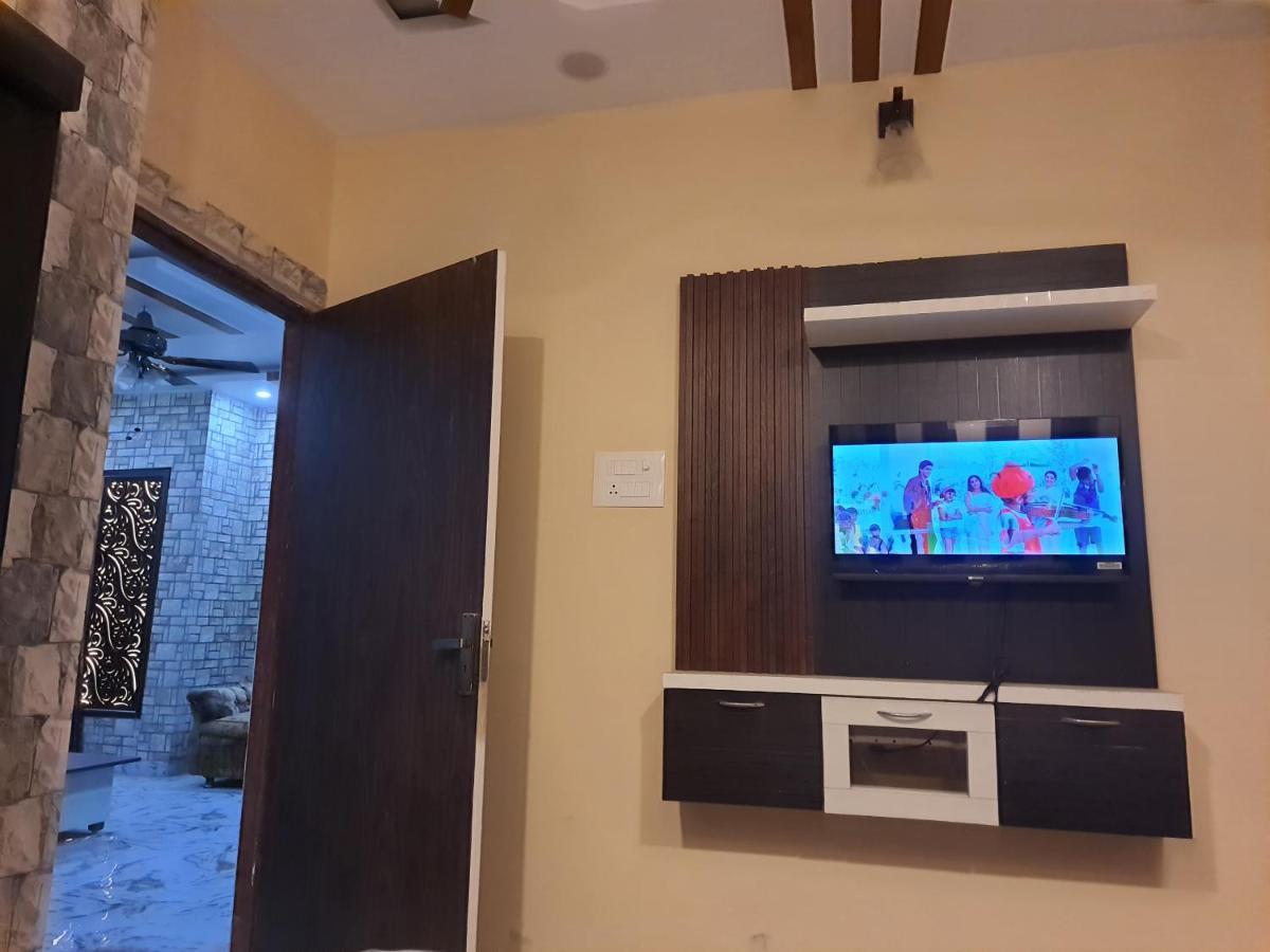 Divine Hotel & Banquet Hall Bhopal Luaran gambar